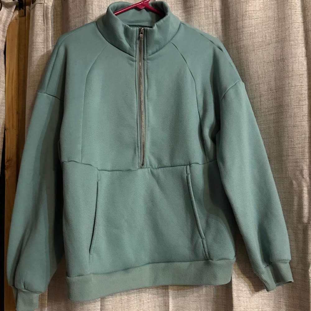Women’s size Large Teal 1/4 Zip Sweatshirt With Pocket